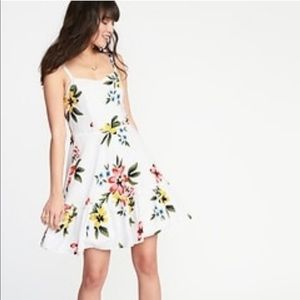 Old Navy - Floral Fit & Flare Cami Dress